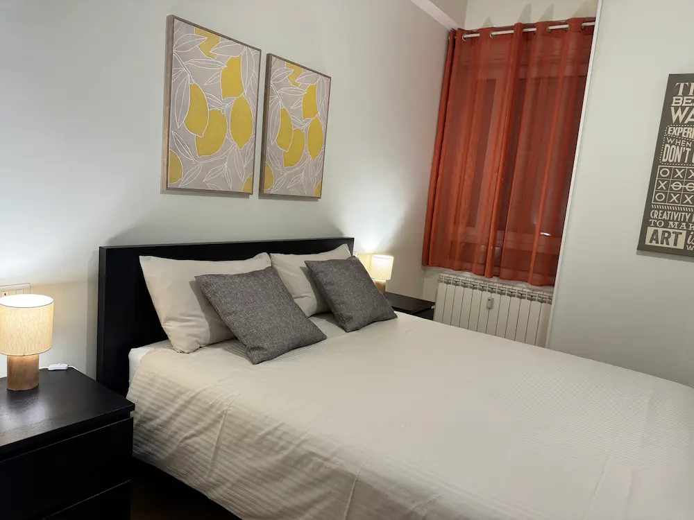 Appartamento 15 a Genova affitto giornaliero camera da letto con comodo letto