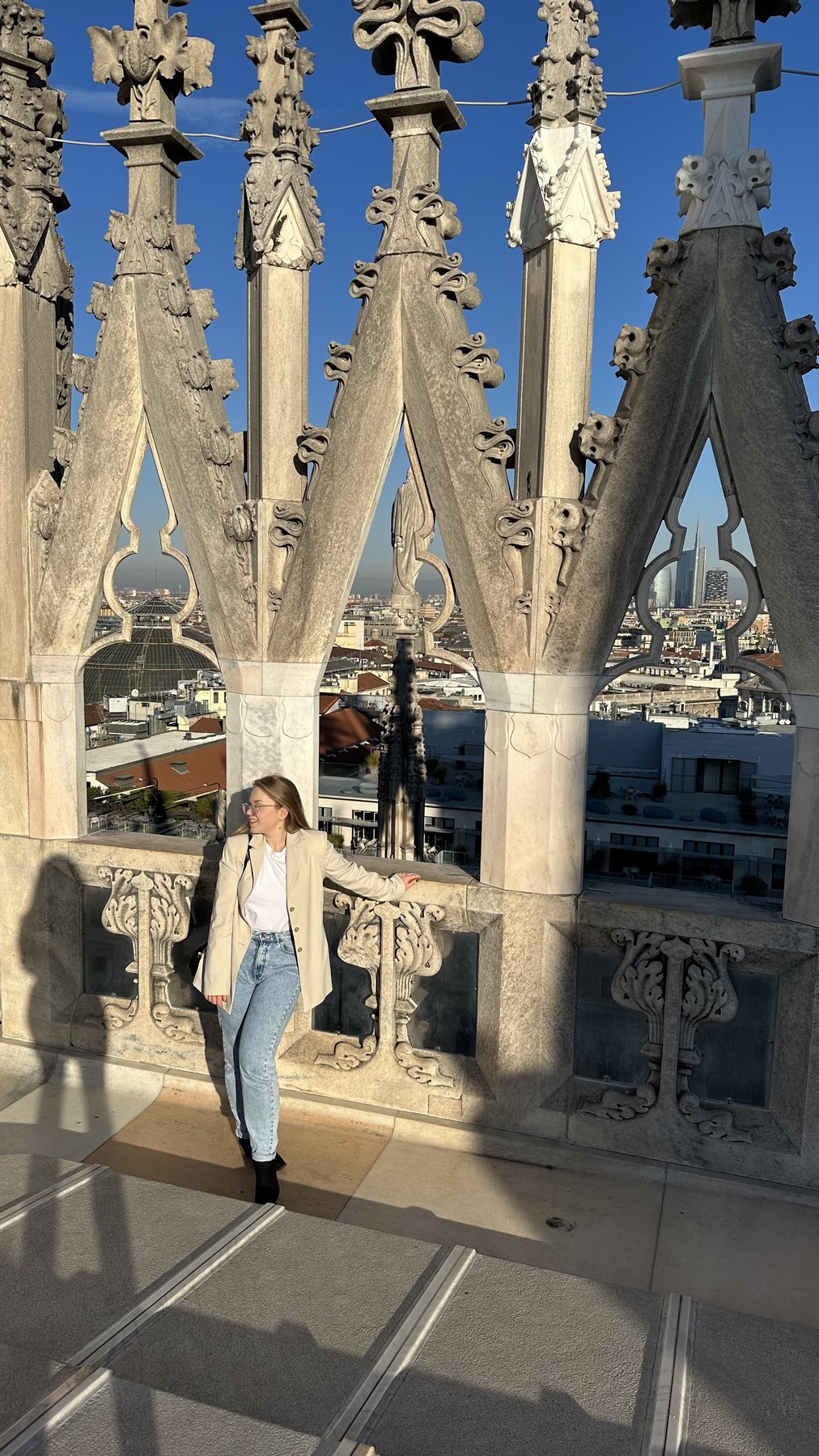 File di guglie gotiche sulle terrazze del Duomo di Milano