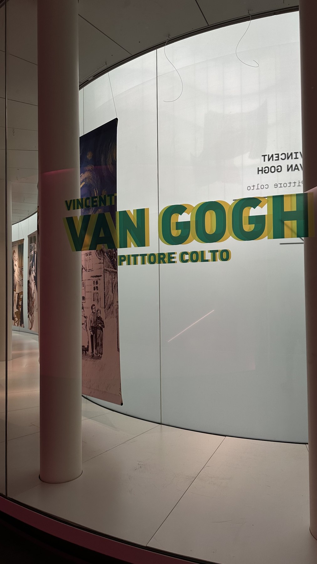 Ingresso a una mostra temporanea su Van Gogh al MUDEC